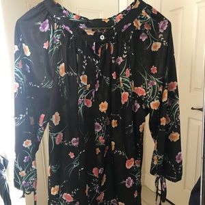 Black floral top